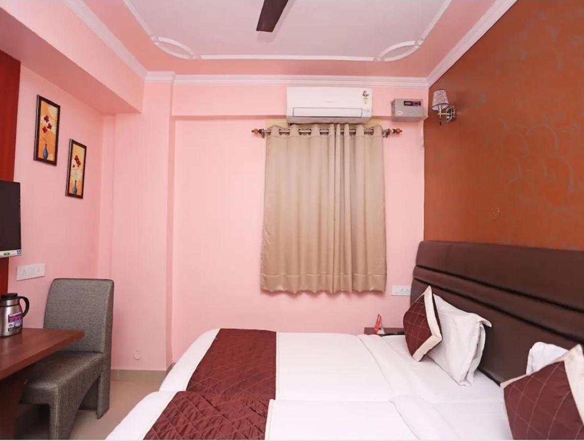 Hotel Garden Villa ปัฏนา ภายนอก รูปภาพ